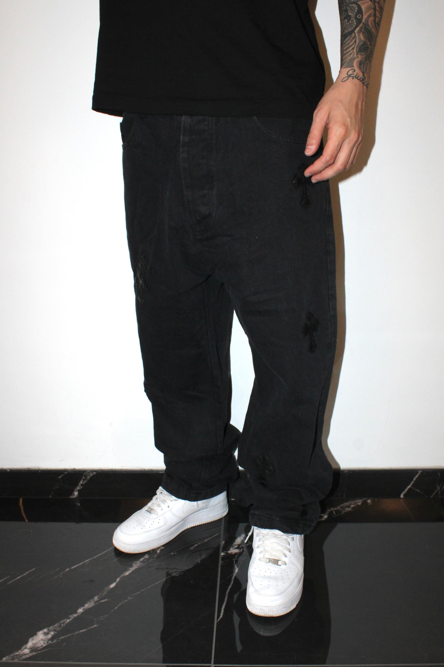 Jeans baggy dettaglio croci