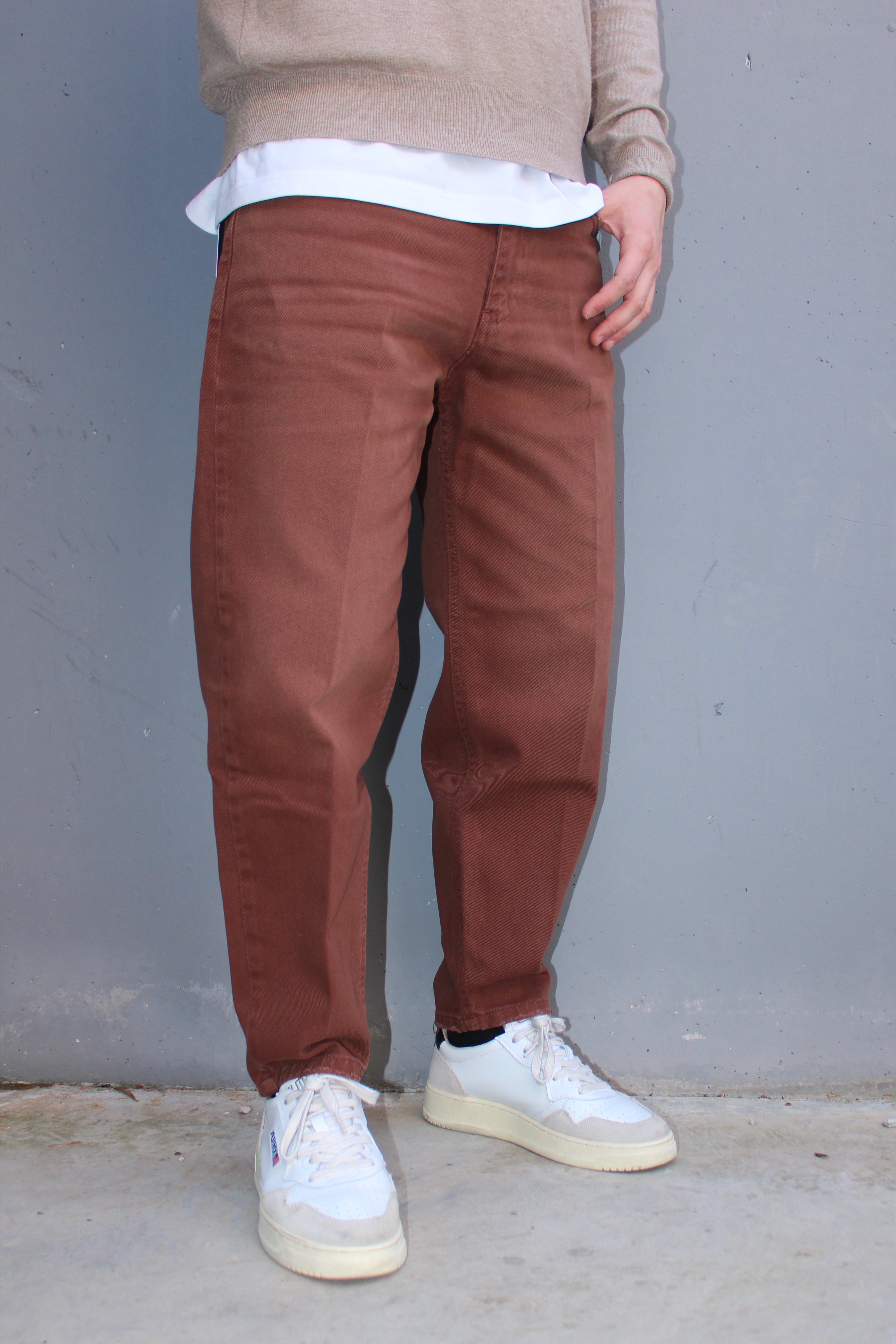 Jeans balloon fit con sfumature