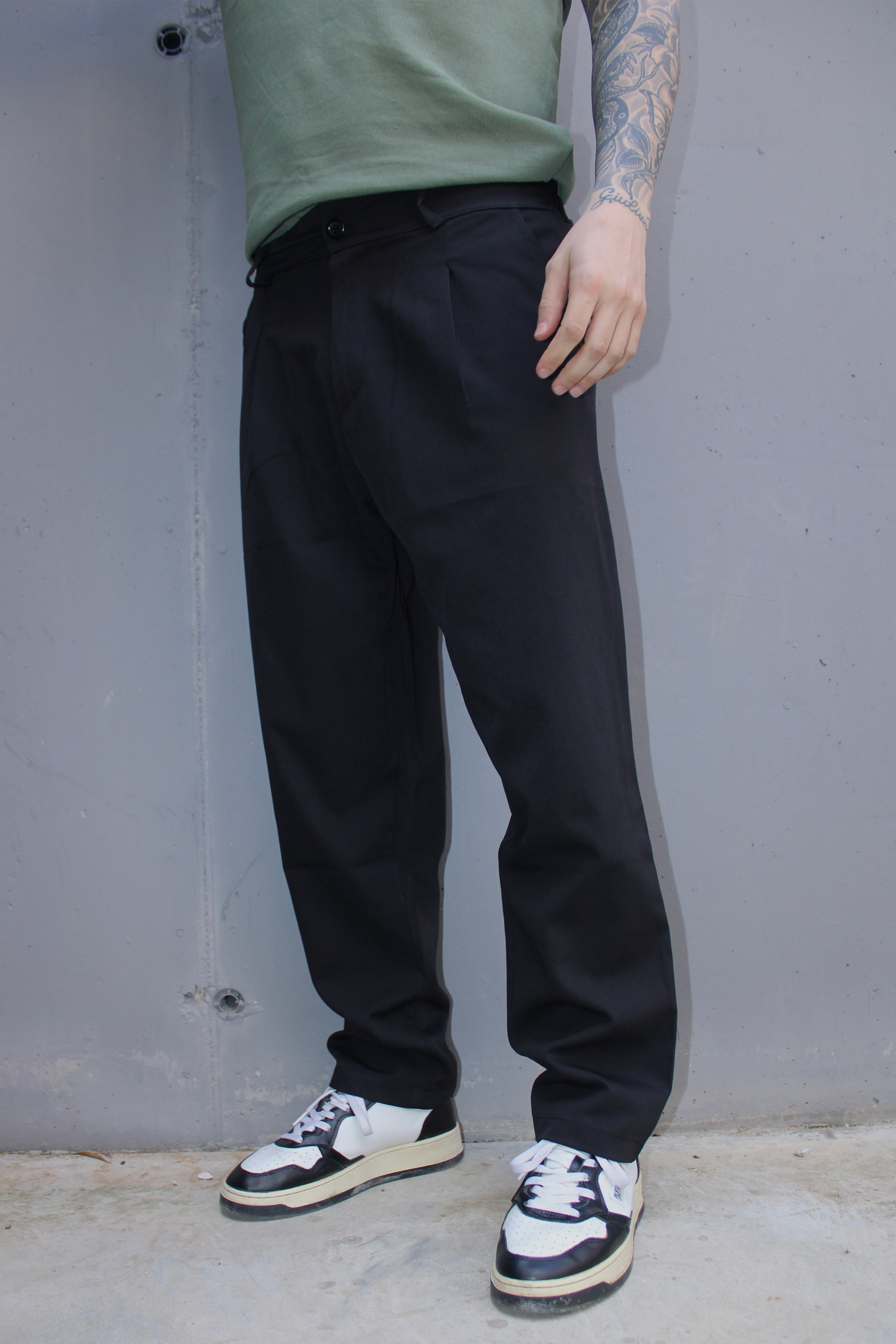Pantalone vestibilità regular fit