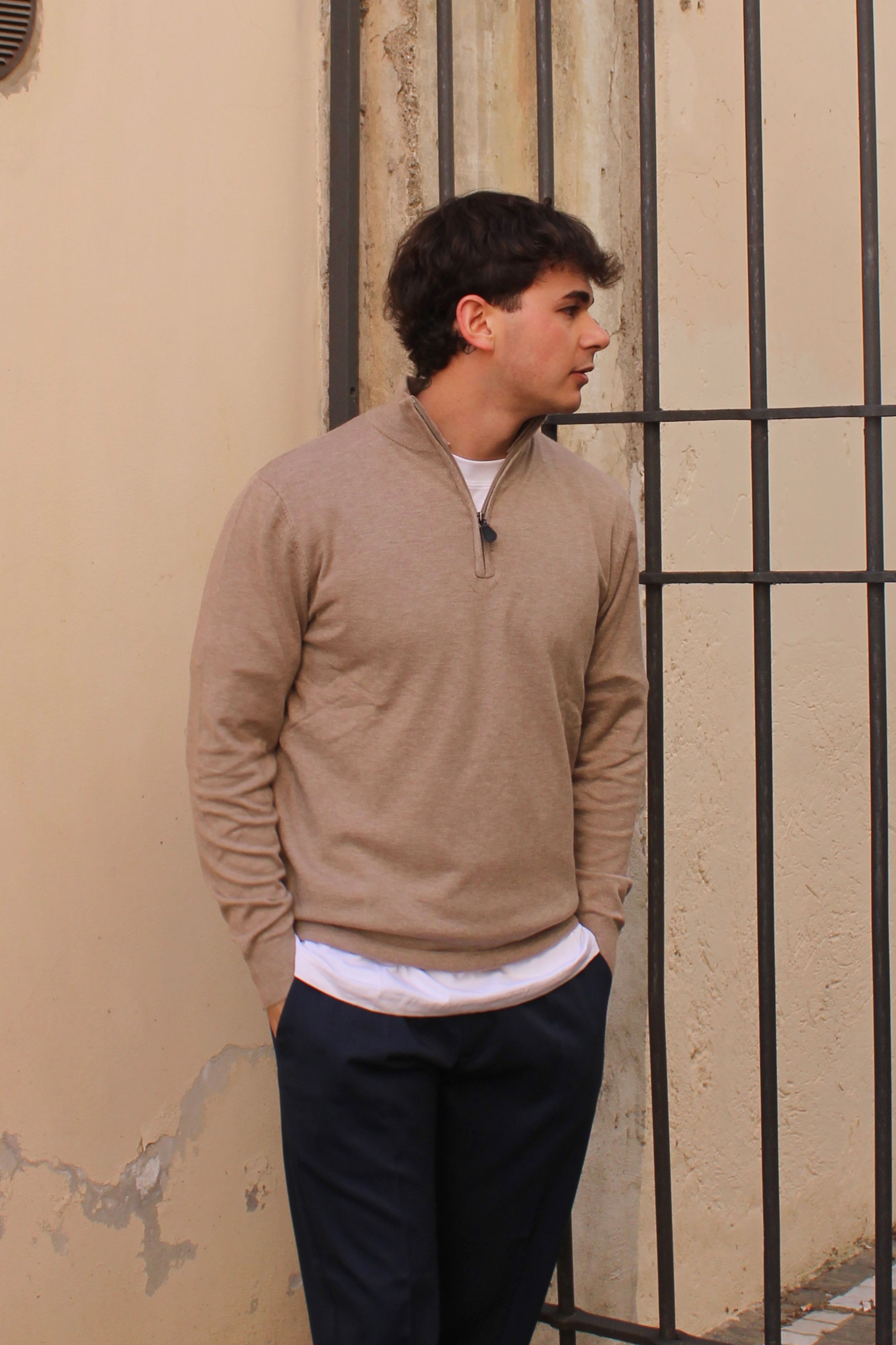 Maglioncino a collo alto con zip