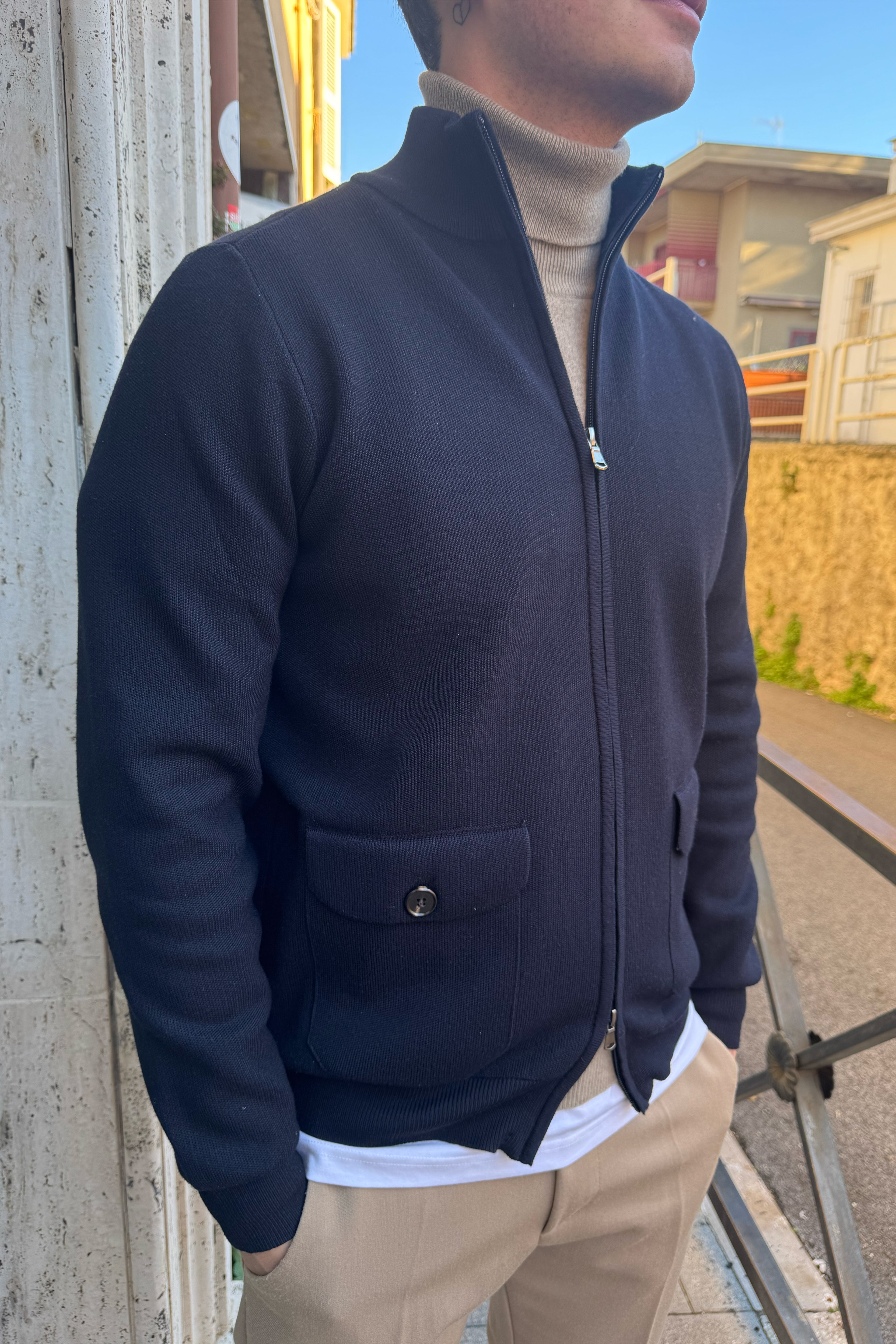 Pullover con zip - Tasca con bottone