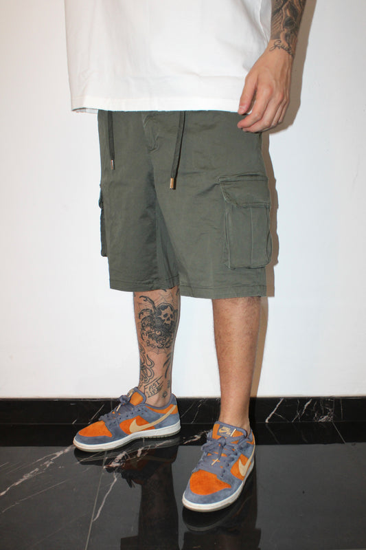 Bermuda regular fit - dettaglio tasca laterale